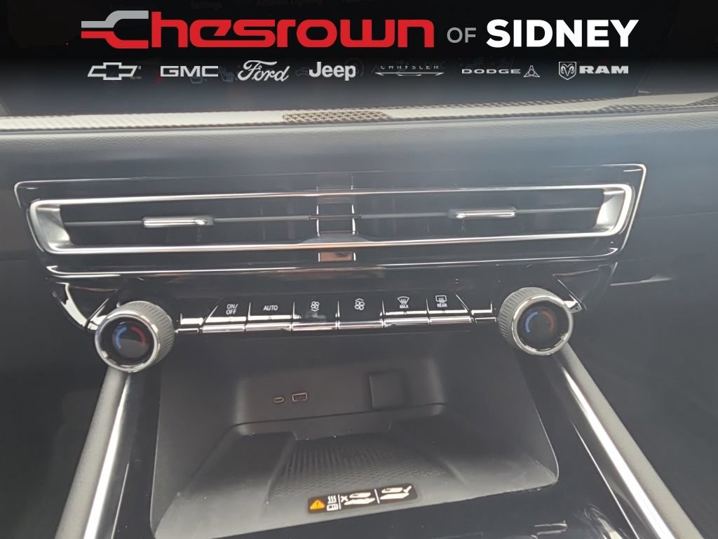 Used 2026 Chevrolet Traverse High Country w/ LPO, Floor Liner Package AWD/4WD image 34