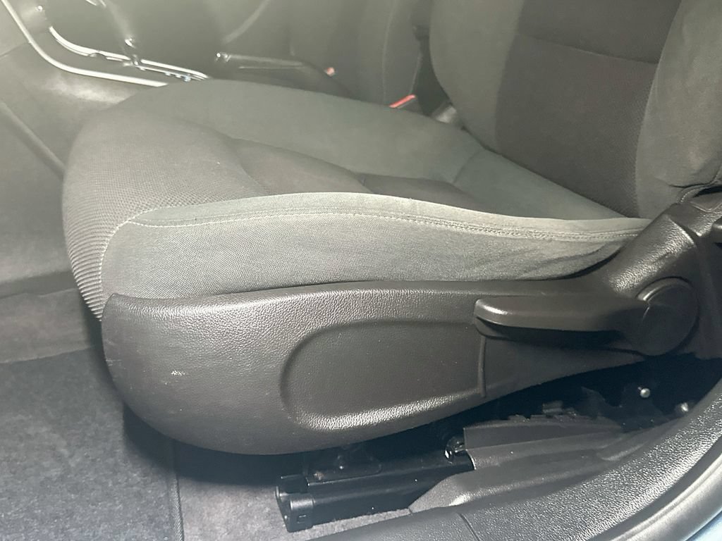 Used 2012 Chevrolet Cruze LT FWD image 16