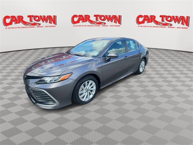 Used 2024 Toyota Camry LE video 4