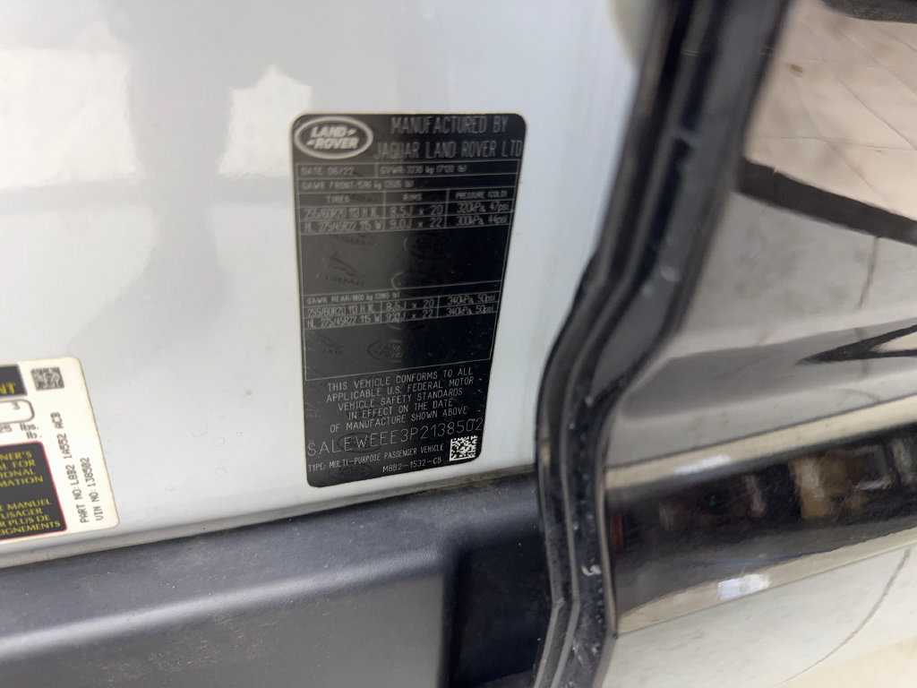 Used 2023 Land Rover Defender 110 V8 AWD/4WD image 90