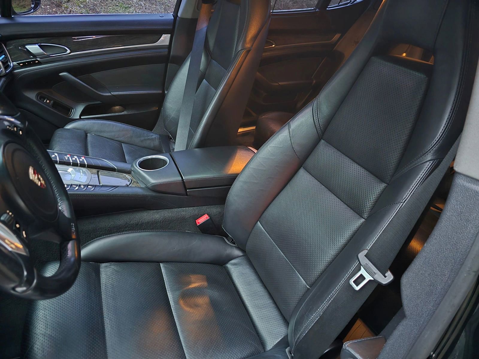 Used 2012 Porsche Panamera S image 22