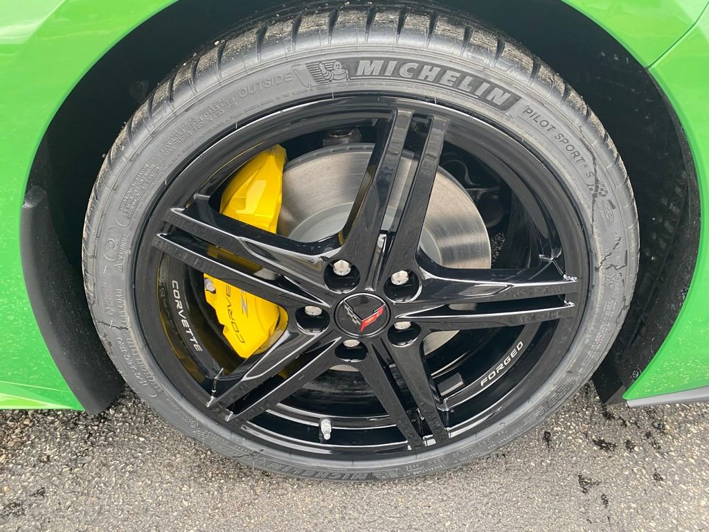 New 2026 Chevrolet Corvette Stingray Premium Cpe w/ Z51 Performance Package image 25
