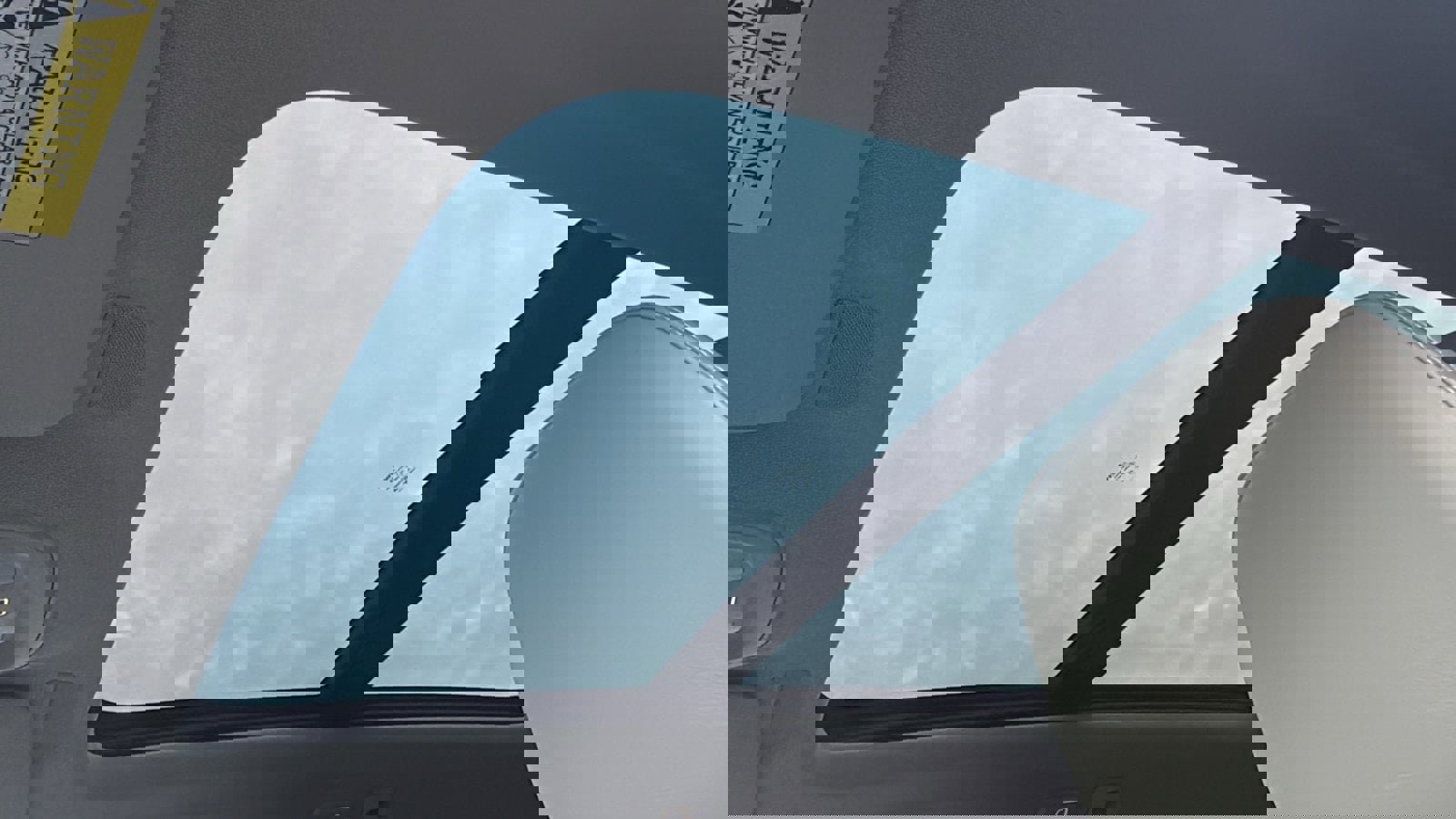 Used 2023 Volvo XC40 B5 Plus w/ Climate Package image 19