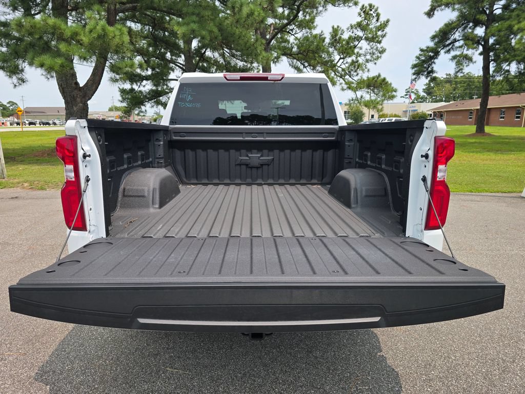 Used 2026 Chevrolet Silverado 1500 RST w/ RST Select Package RWD image 13