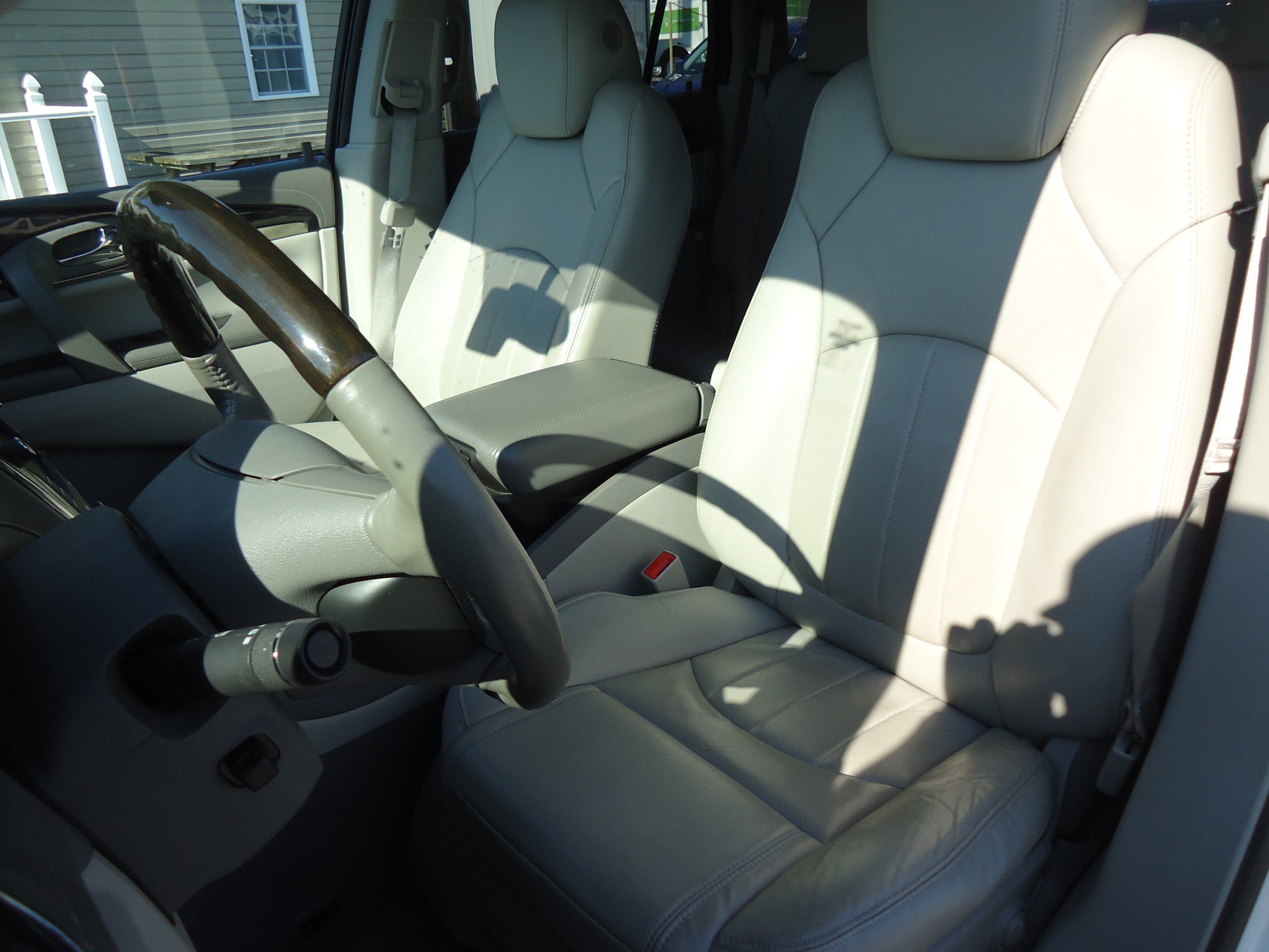 Used 2015 Buick Enclave Premium AWD/4WD image 25