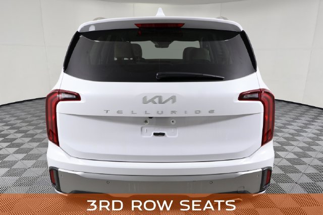 Used 2025 Kia Telluride S FWD image 8