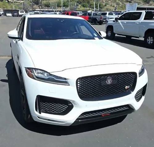Used 2019 Jaguar F-PACE S image 3