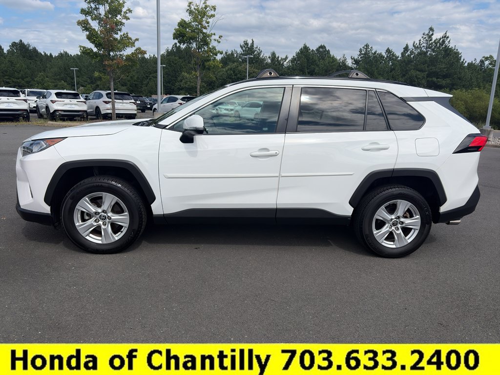 Used 2021 Toyota RAV4 XLE AWD/4WD image 4