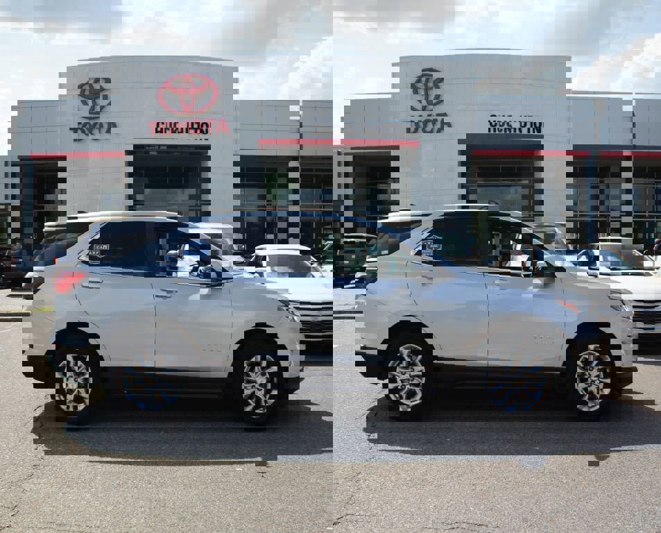 Used 2021 Chevrolet Equinox LT FWD image 1