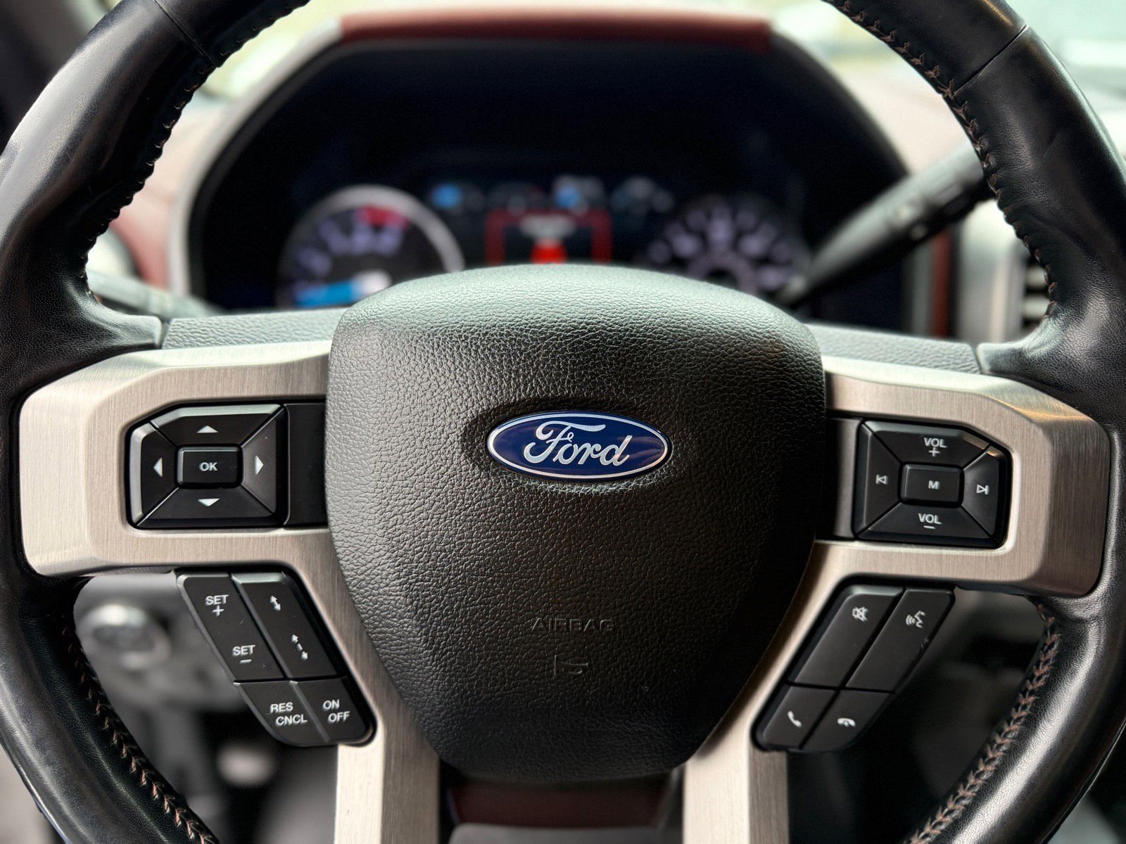 Used 2019 Ford F350 Platinum w/ Platinum Ultimate Package image 49