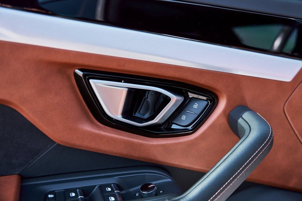 Used 2023 Lamborghini Urus S image 34