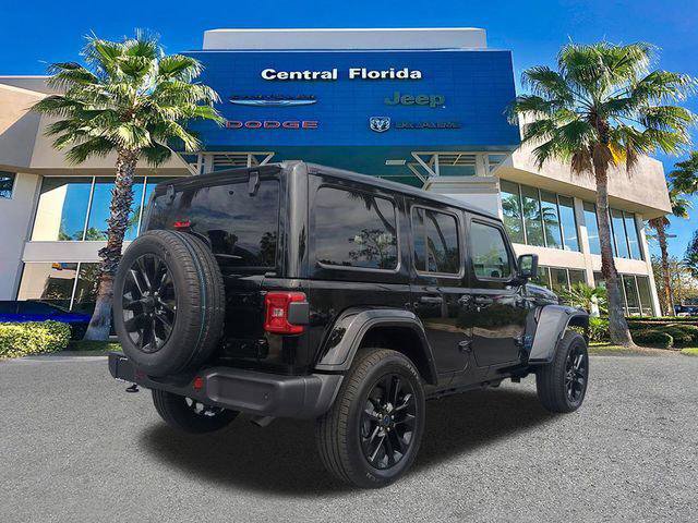Certified 2025 Jeep Wrangler Unlimited Sahara w/ Safety Group image 5