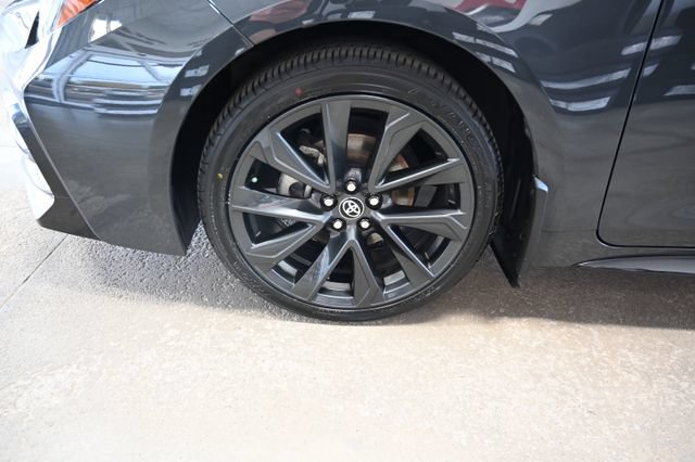 Used 2023 Toyota Corolla SE w/ SE Premium Package FWD image 32