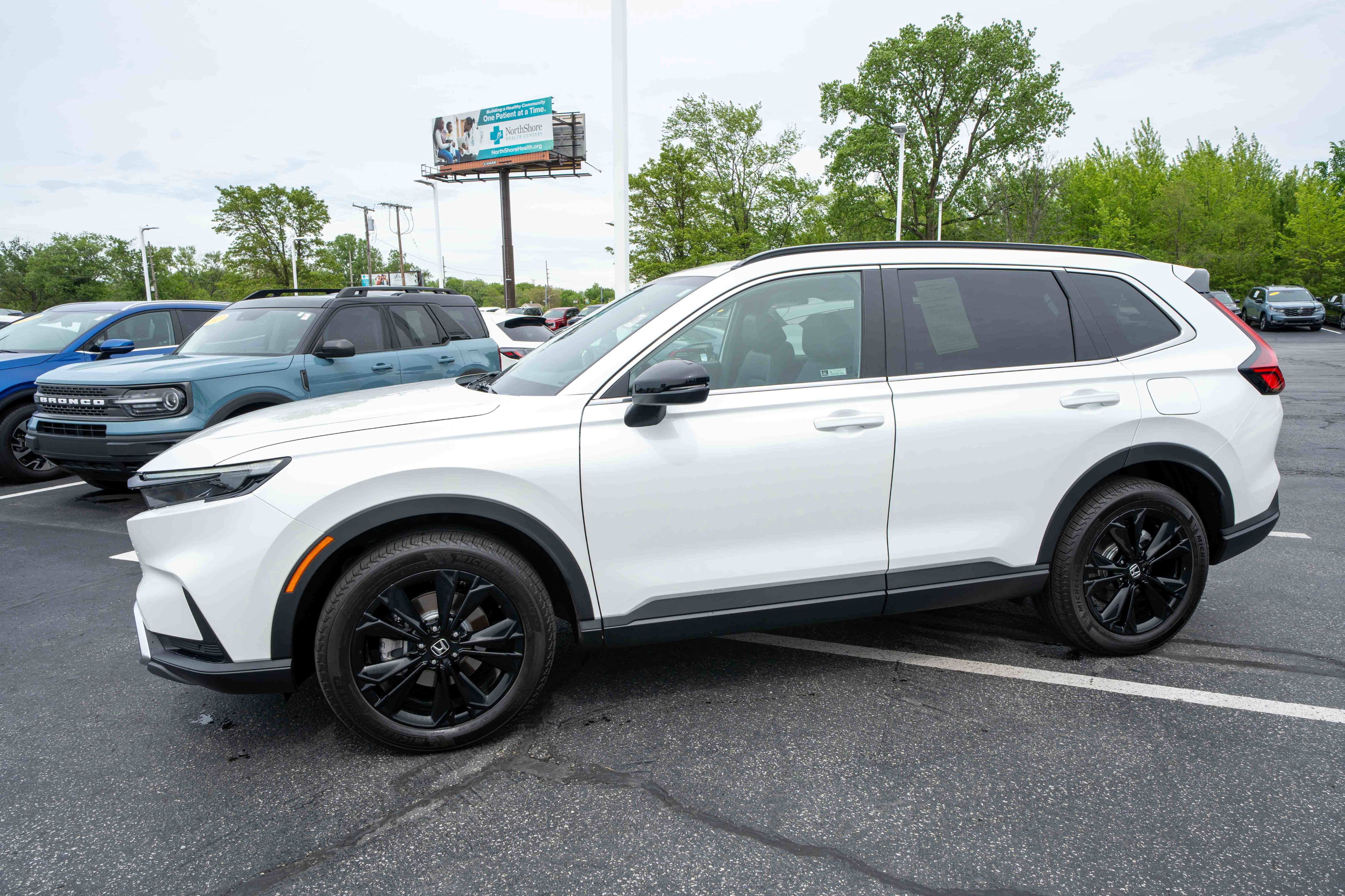 Certified 2024 Honda CR-V Sport Touring image 3