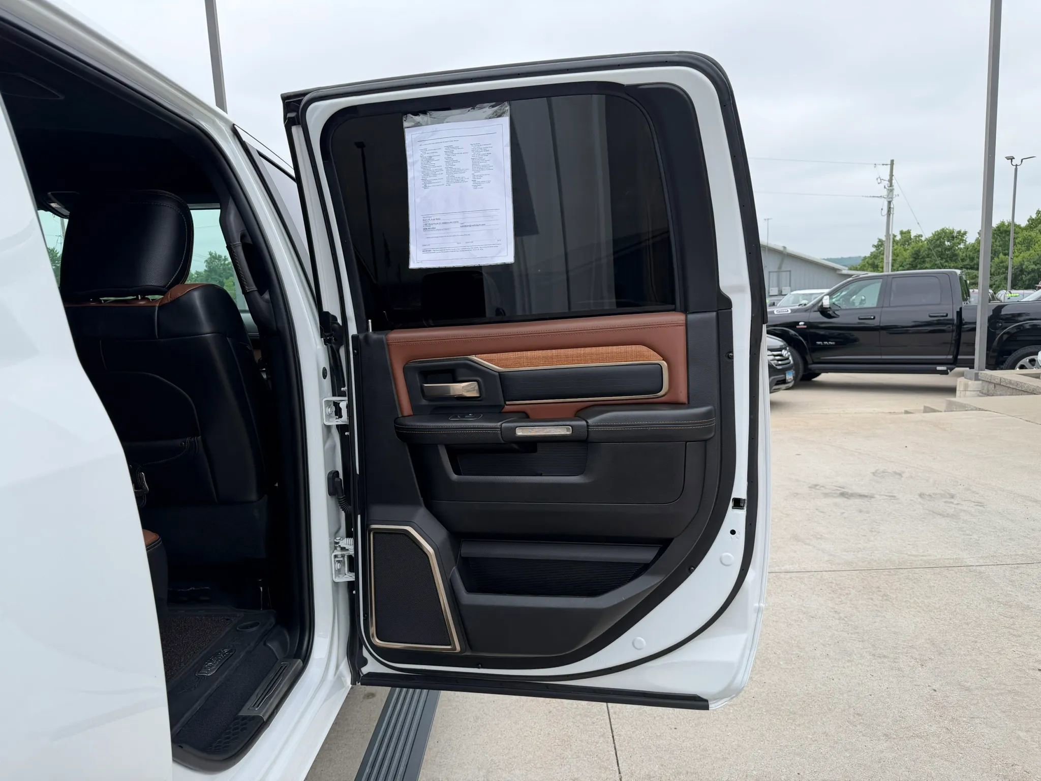 Used 2020 RAM 2500 Limited AWD/4WD image 45