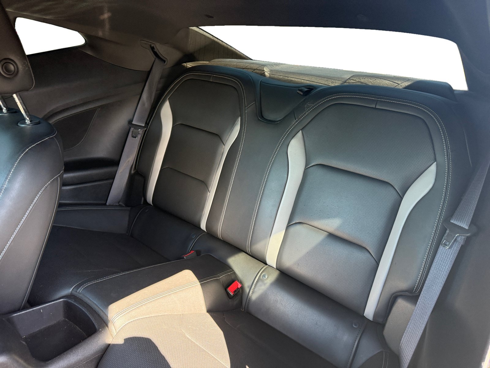 Used 2016 Chevrolet Camaro LT RWD image 16