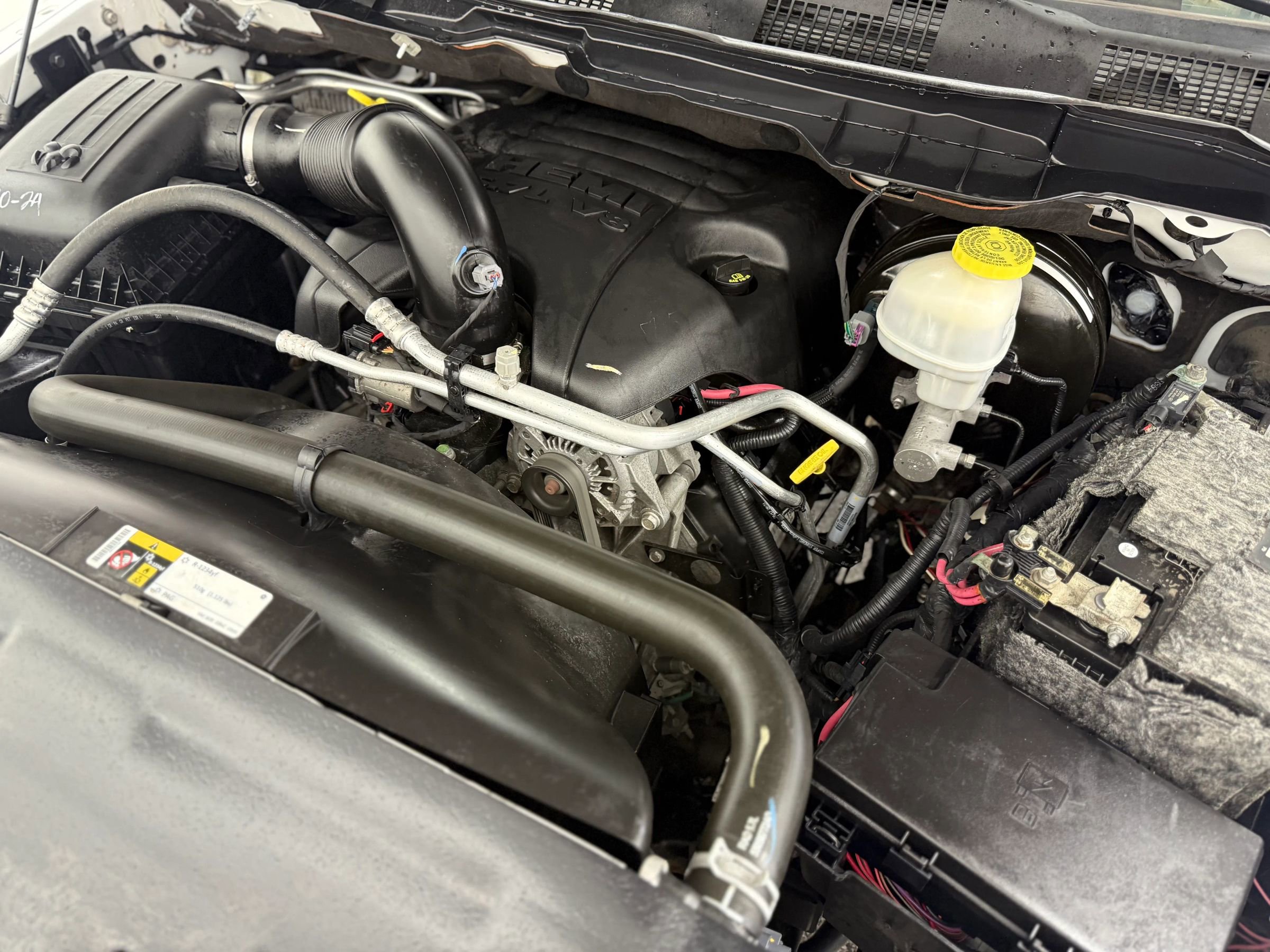 Used 2018 RAM 1500 SLT w/ Protection Group image 34