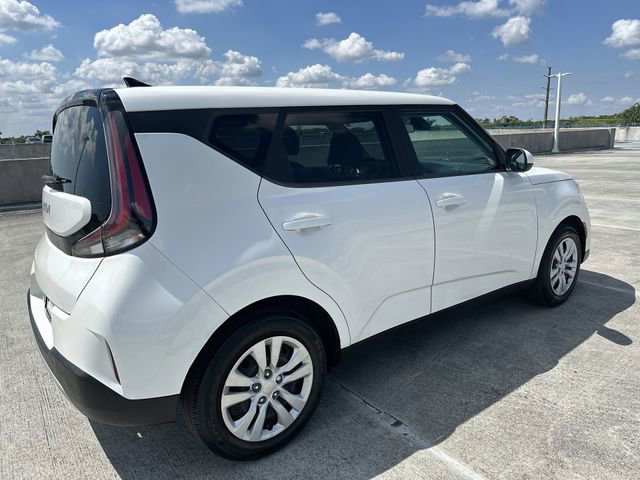 Used 2023 Kia Soul LX image 33