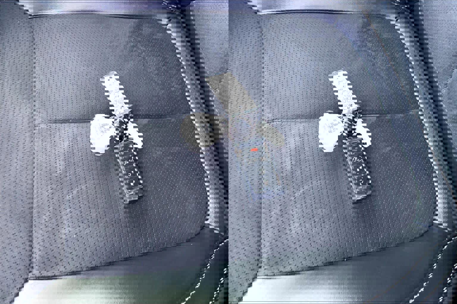 Used 2023 Jeep Grand Cherokee L Laredo image 15