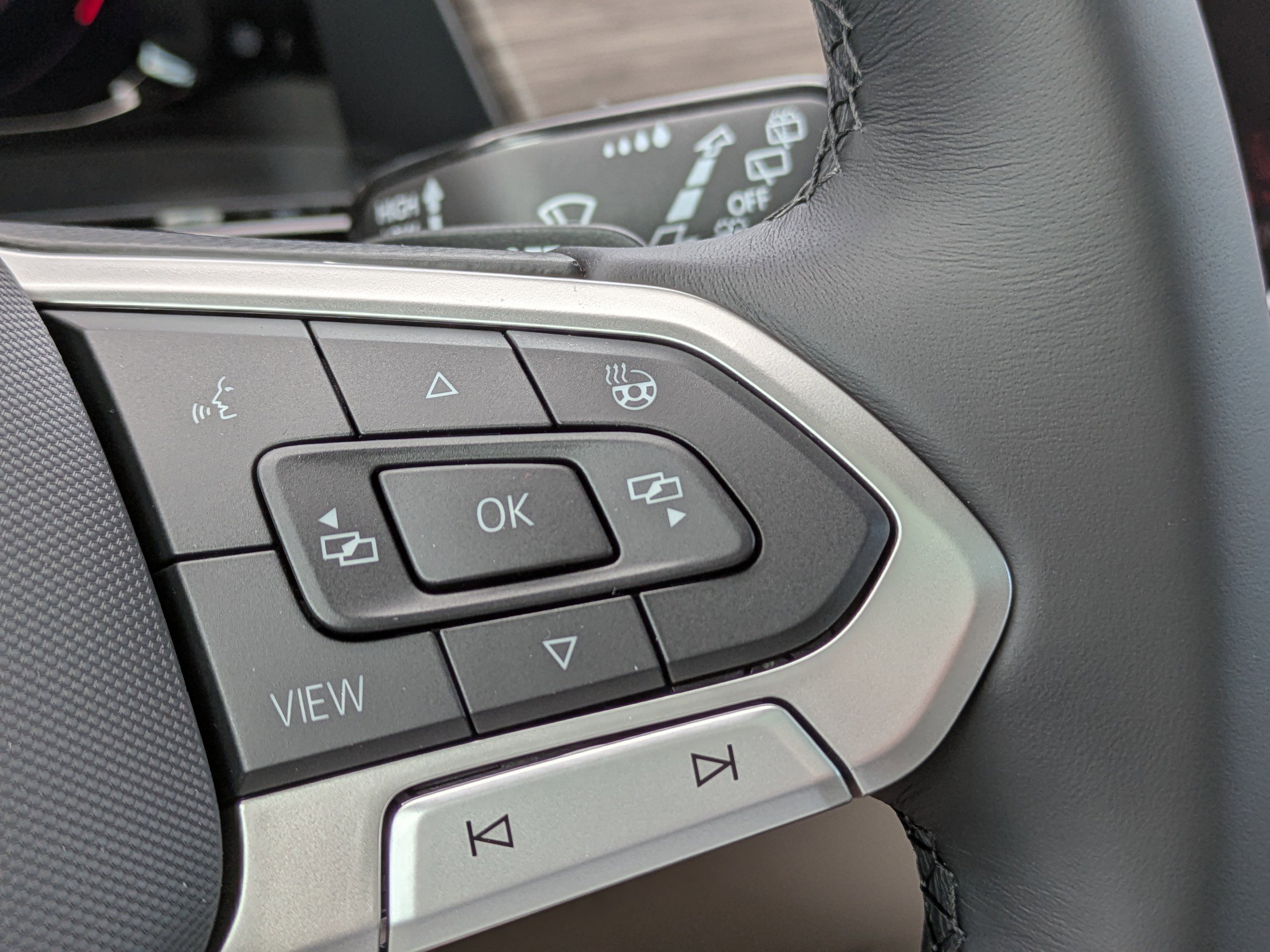 New 2026 Volkswagen Atlas SEL Premium R-Line image 29