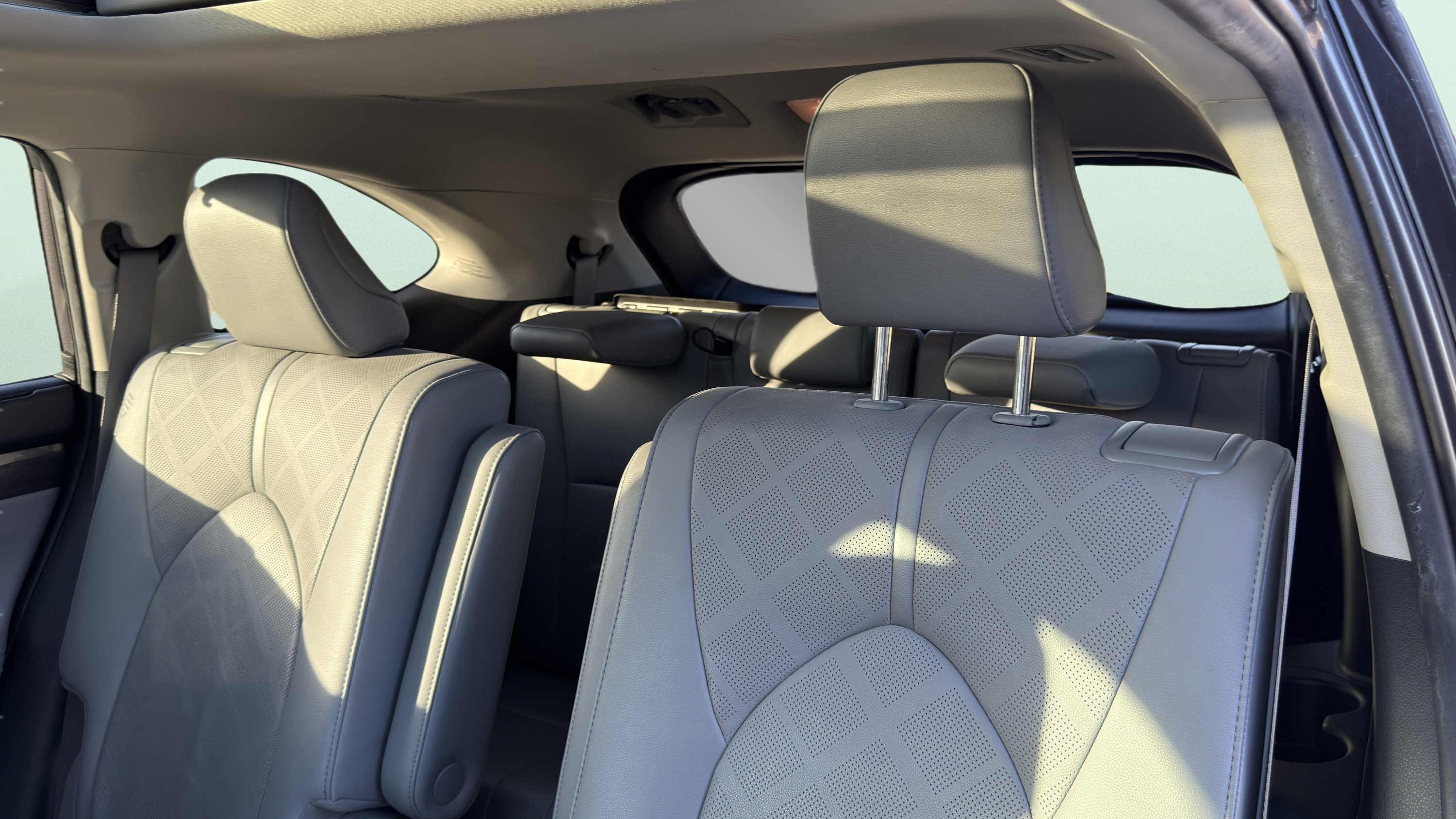 Used 2021 Toyota Highlander Platinum image 20