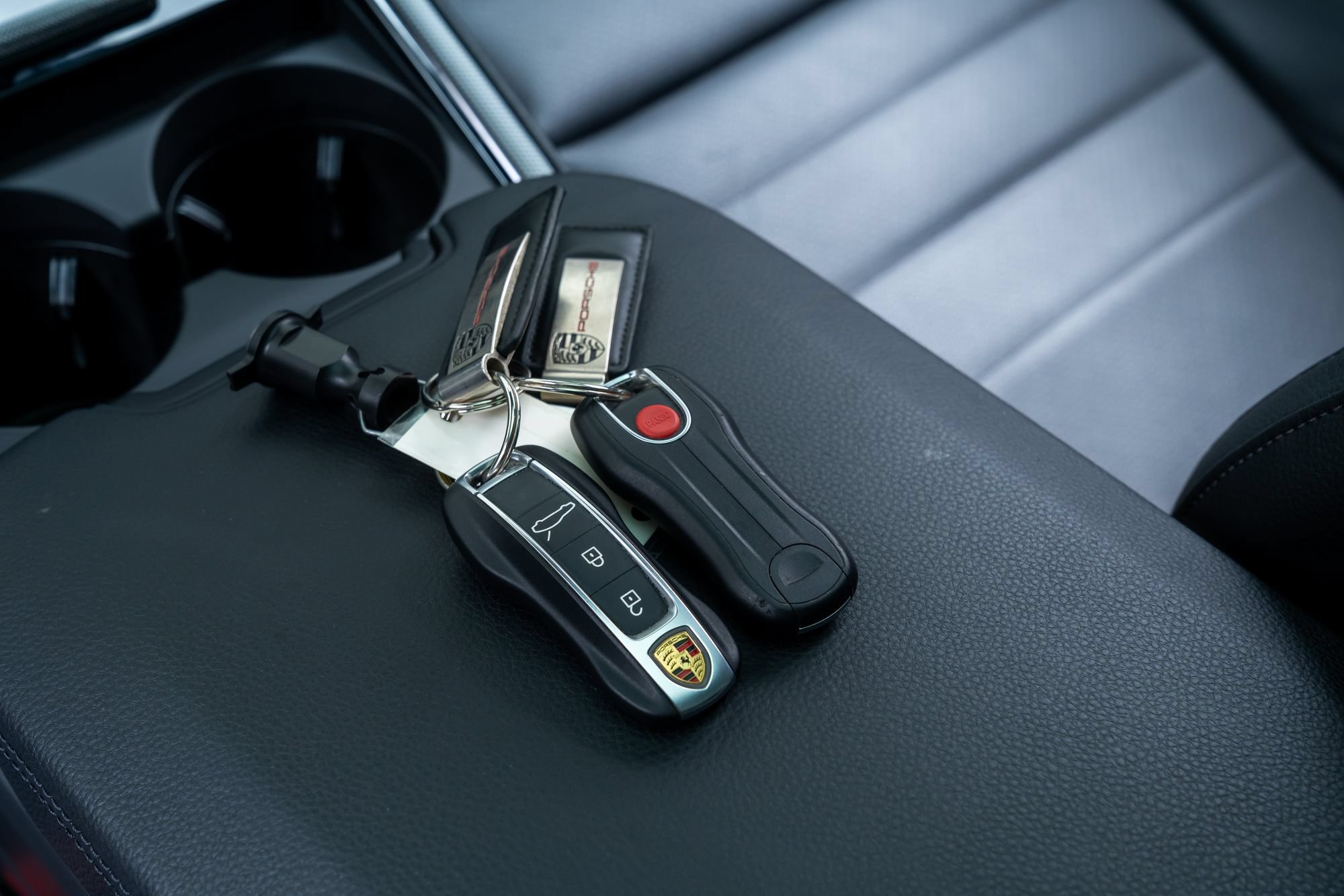 Used 2024 Porsche Panamera RWD image 15