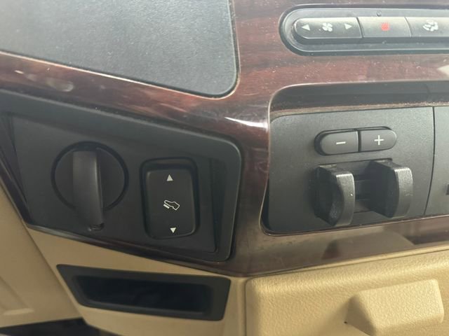 Used 2010 Ford F350 Lariat image 39