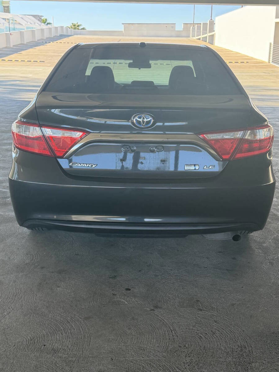 Used 2017 Toyota Camry XLE image 37