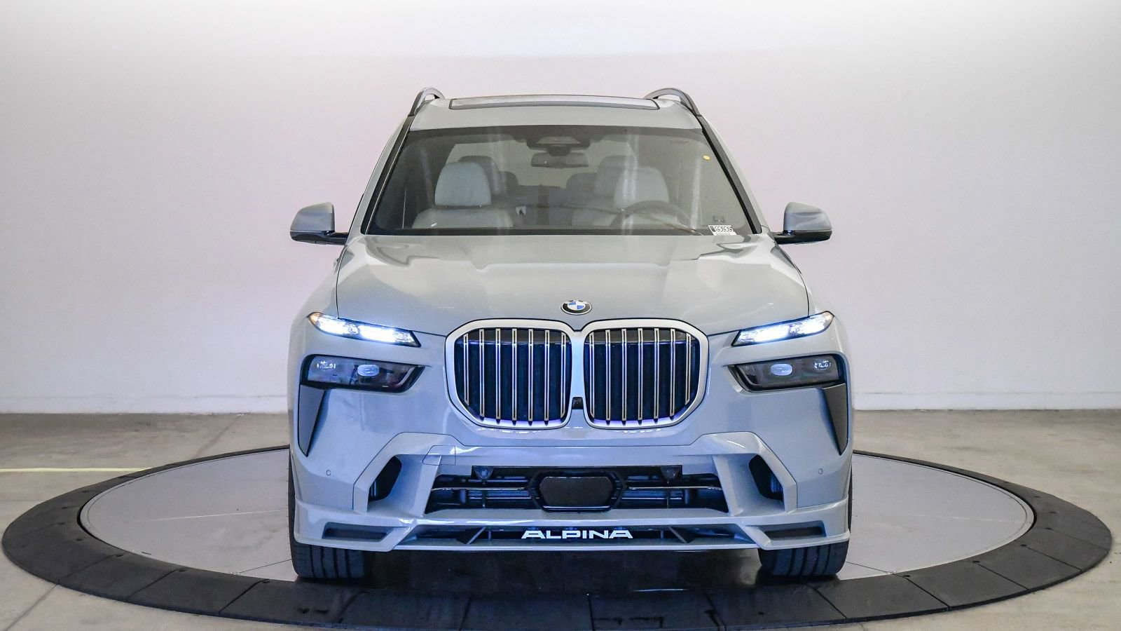 New 2026 BMW ALPINA XB7 image 7