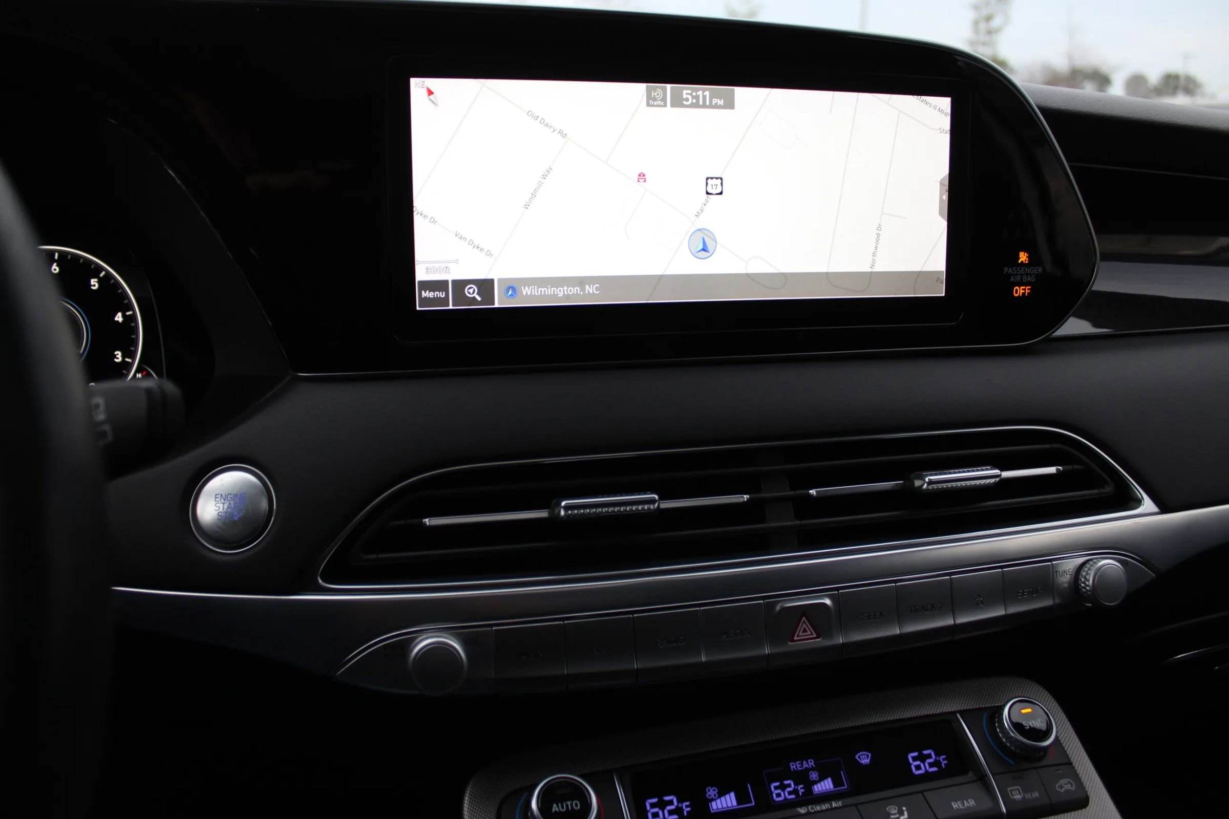 Used 2021 Hyundai Palisade Calligraphy w/ Winter Package image 16