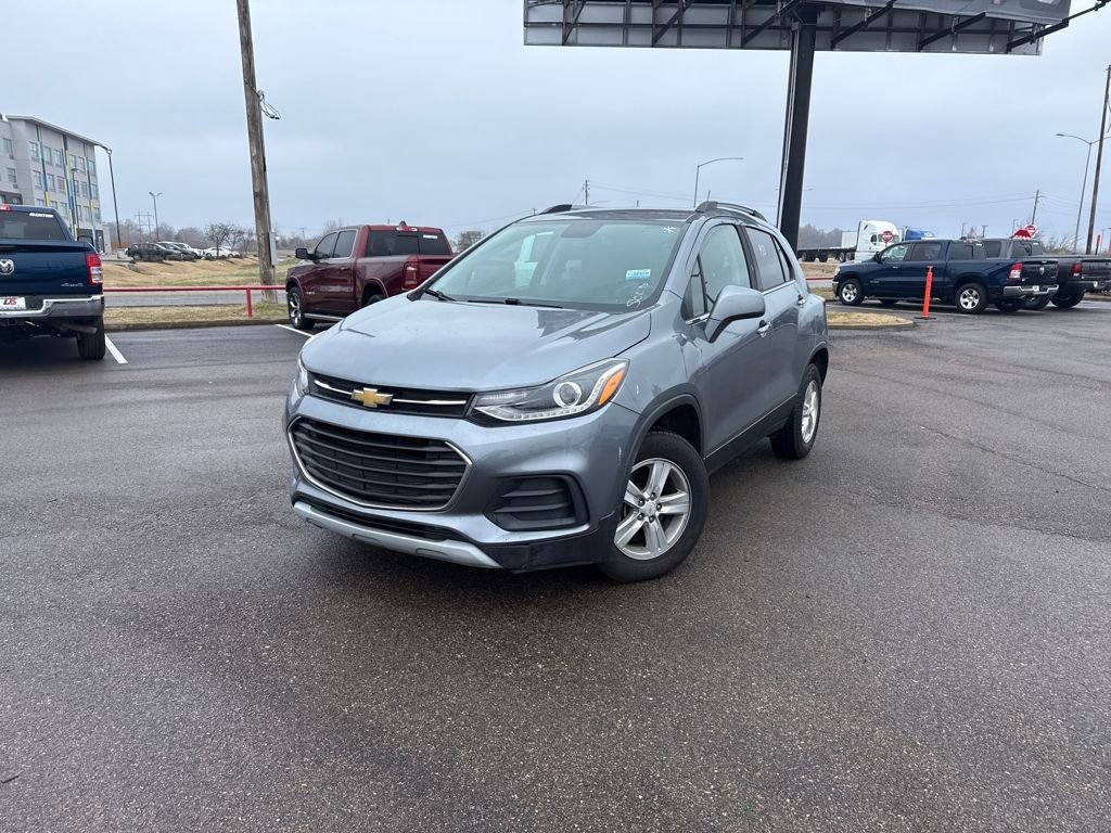 Used 2019 Chevrolet Trax LT w/ LT Convenience Package image 2