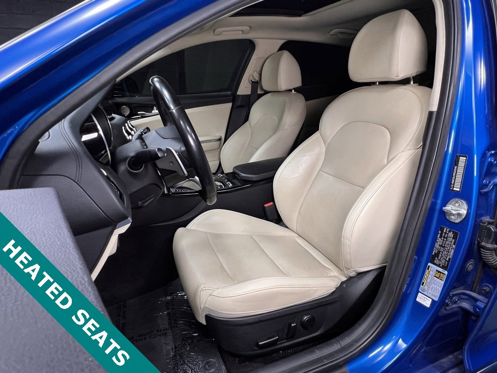 Used 2023 Kia Stinger GT-Line w/ Sun & Sound Package image 3