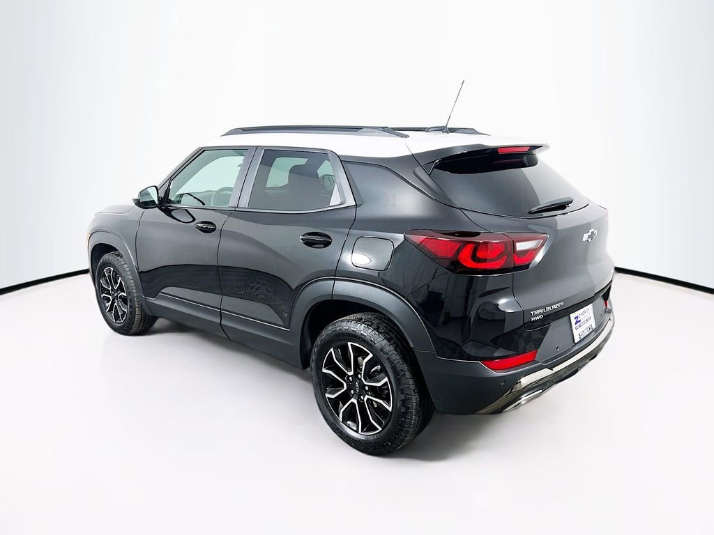 Used 2025 Chevrolet TrailBlazer ACTIV w/ Convenience Package image 5