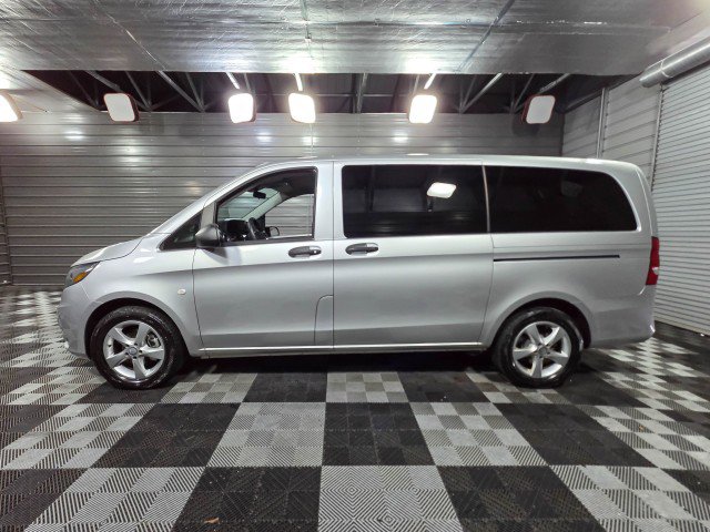 Used 2016 Mercedes-Benz Metris Passenger image 8