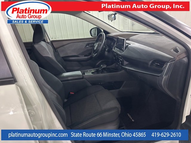 Used 2021 Nissan Rogue S image 32