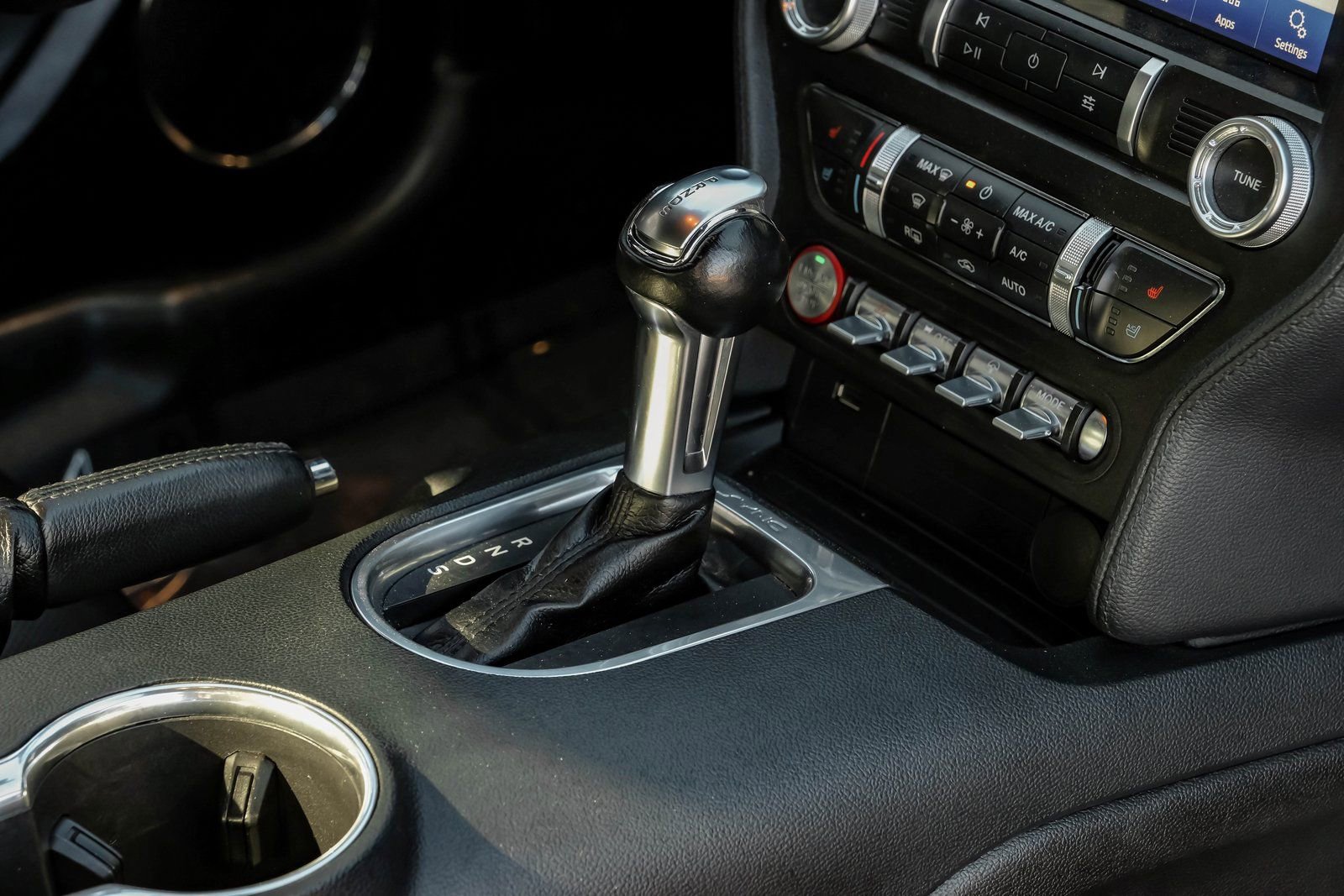 Used 2019 Ford Mustang GT Premium image 18