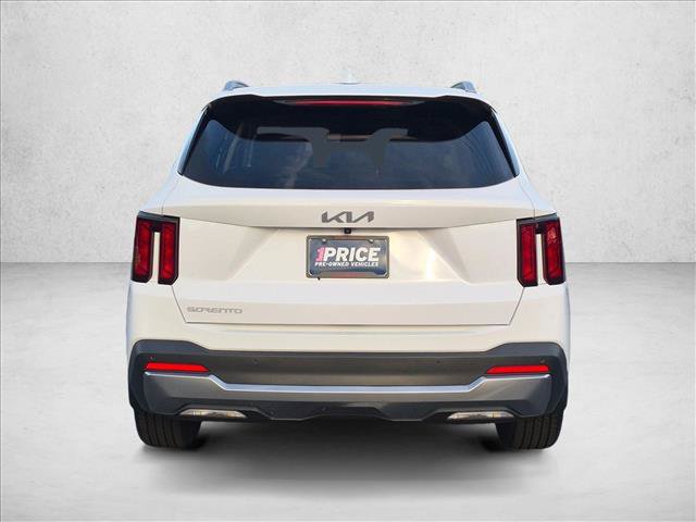 Used 2025 Kia Sorento S w/ Panoramic Sunroof Package FWD image 7