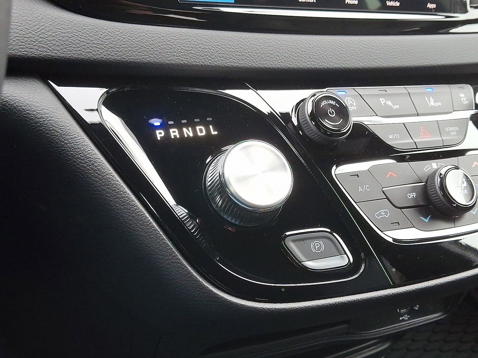 New 2026 Chrysler Voyager LX FWD image 11