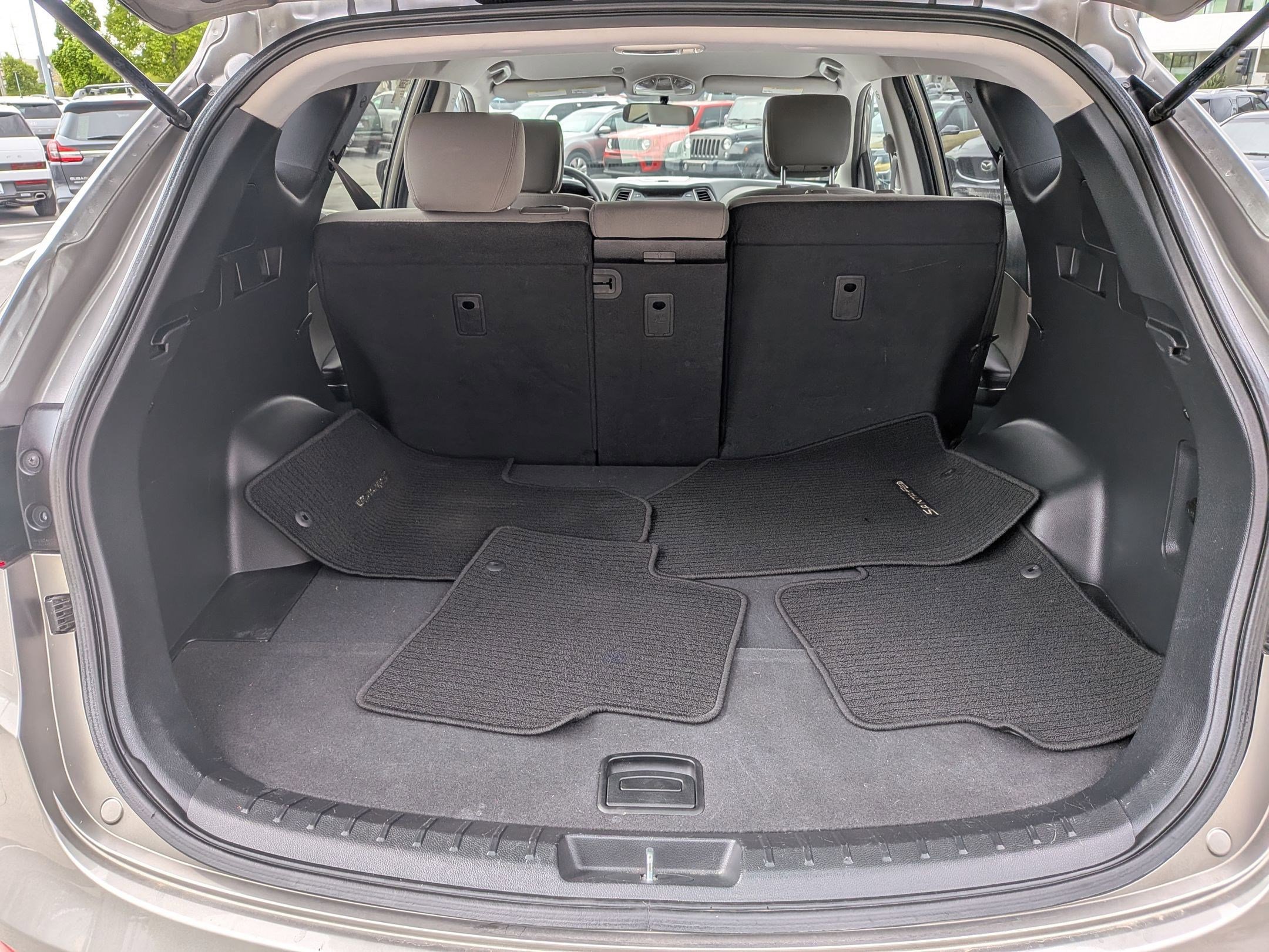 Used 2015 Hyundai Santa Fe Sport AWD/4WD image 27