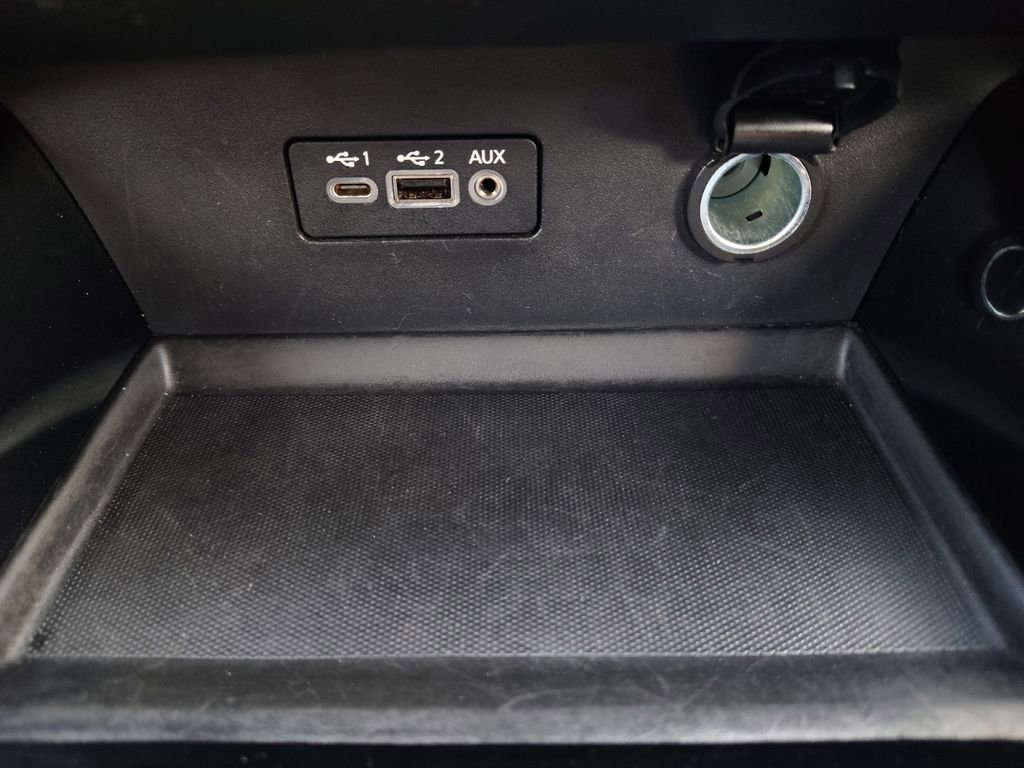 Used 2024 Nissan Altima 2.5 SV image 5