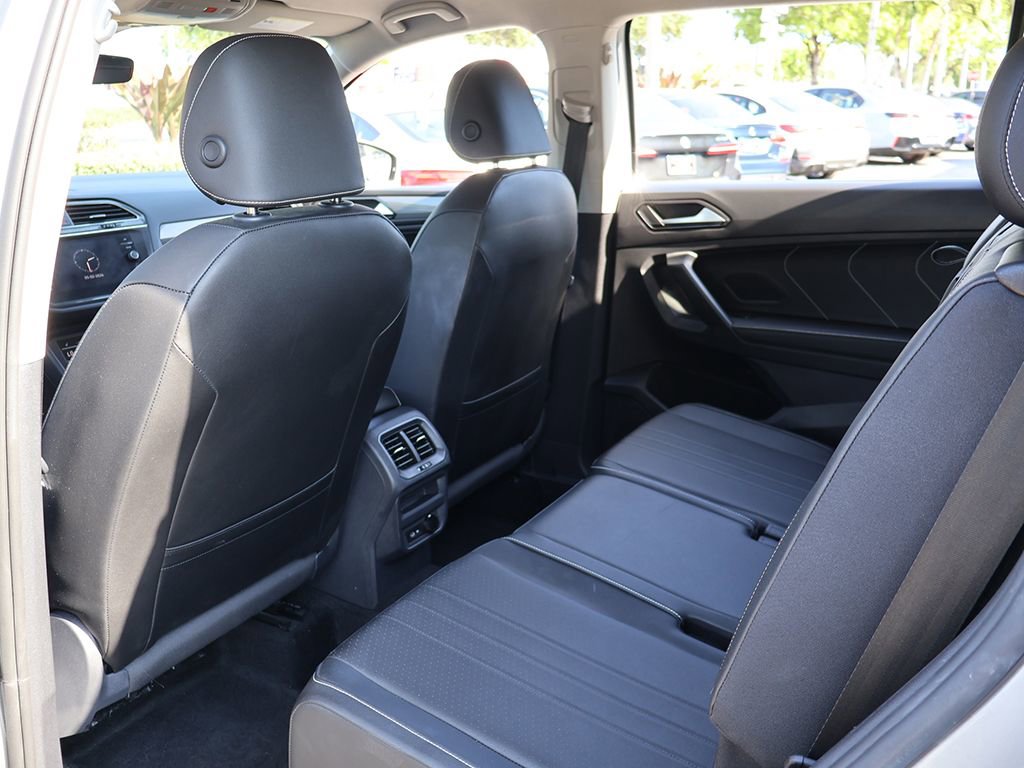 Used 2023 Volkswagen Tiguan SE FWD image 29