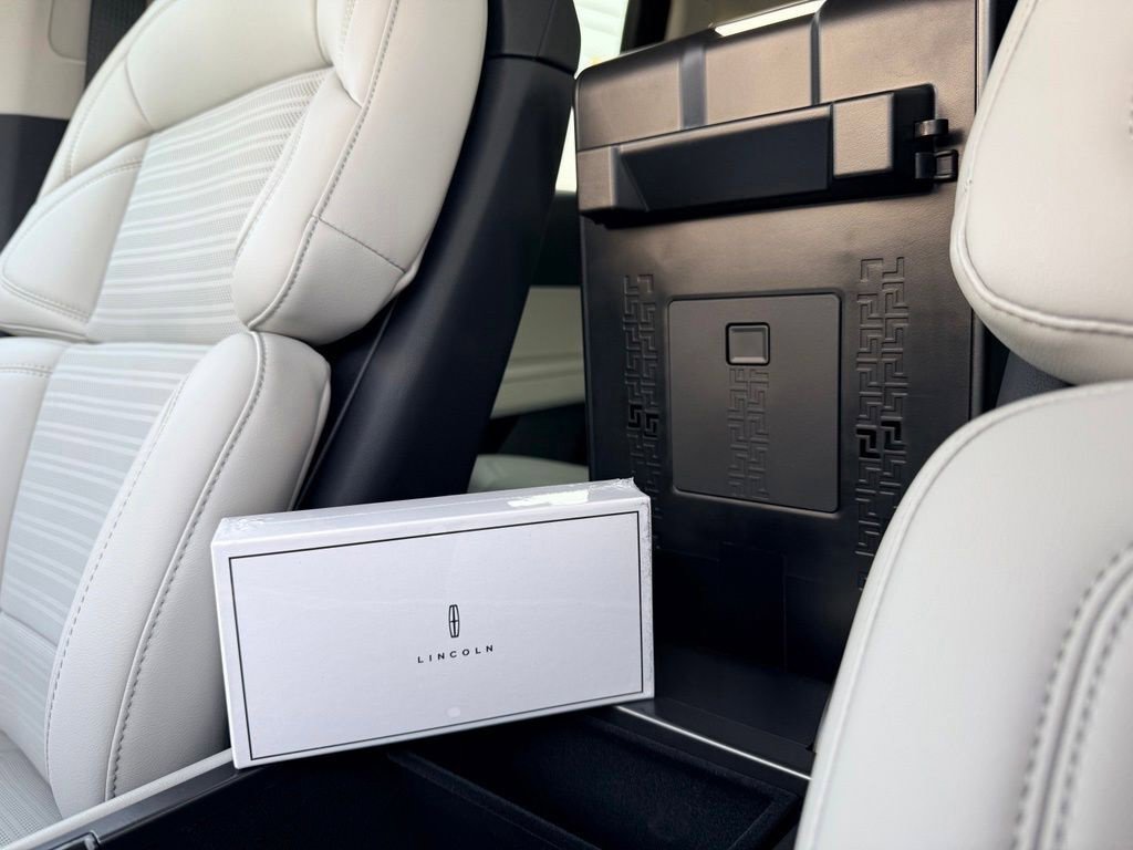 New 2026 Lincoln Nautilus Reserve AWD/4WD image 22