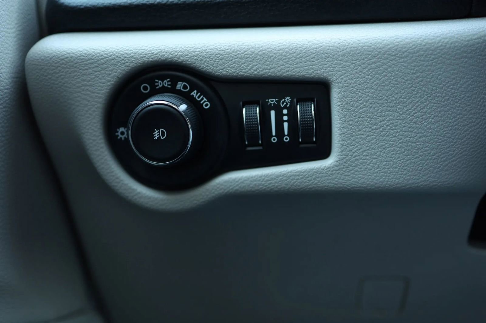 Used 2019 Chrysler Pacifica Limited FWD image 17