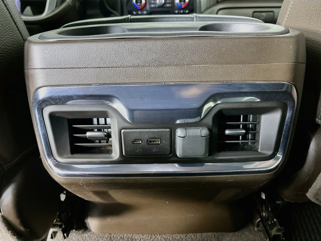 Used 2022 GMC Sierra 3500 Denali w/ Denali Ultimate Package AWD/4WD image 32