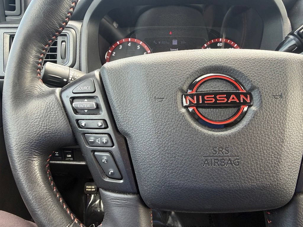 Used 2024 Nissan Titan PRO-4X w/ Pro-4x Convenience Package AWD/4WD image 25