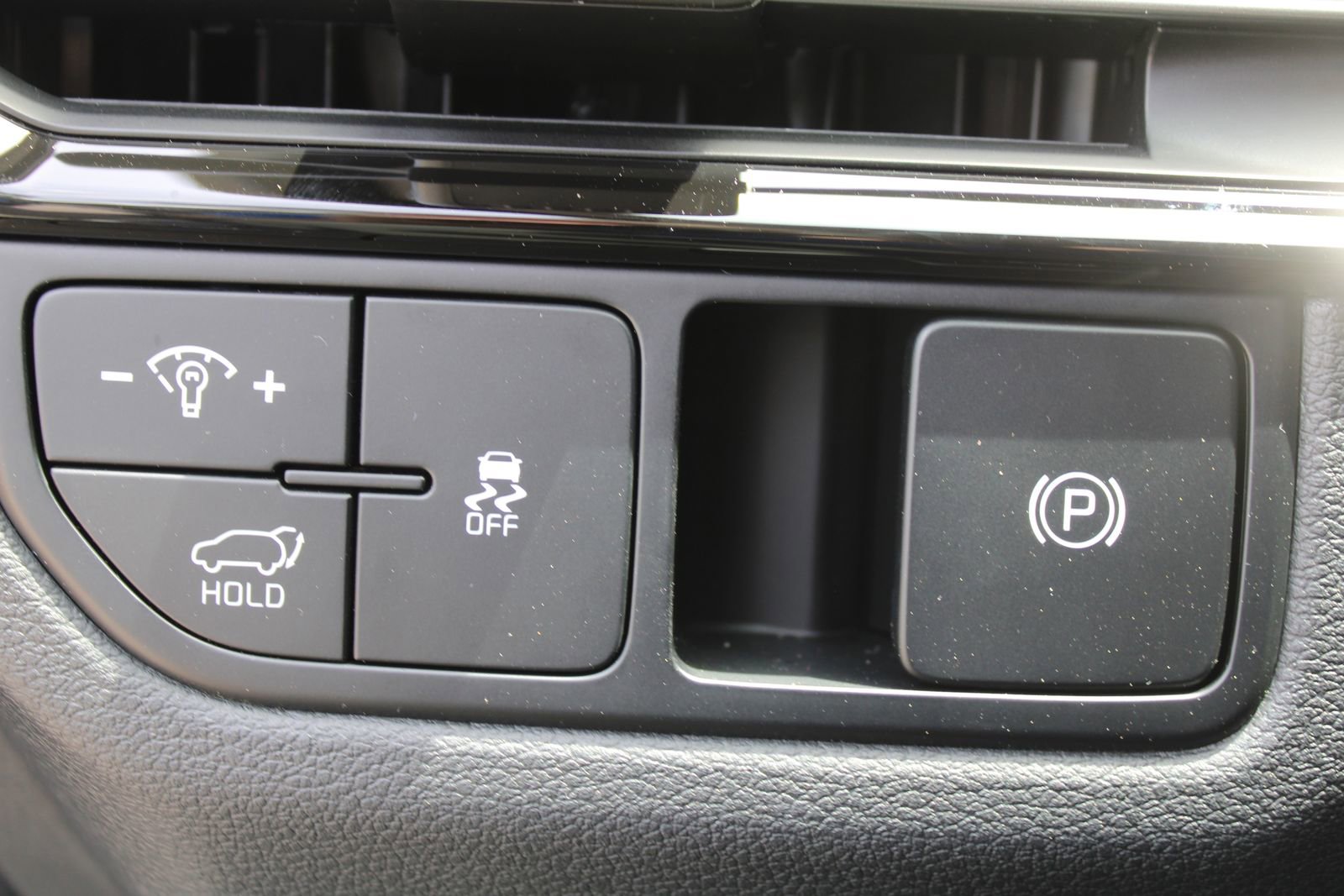 New 2026 Kia Sportage EX image 25