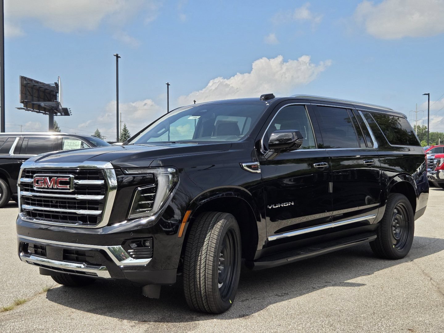 New 2026 GMC Yukon XL Elevation w/ LPO, Elevation Black Package AWD/4WD image 14