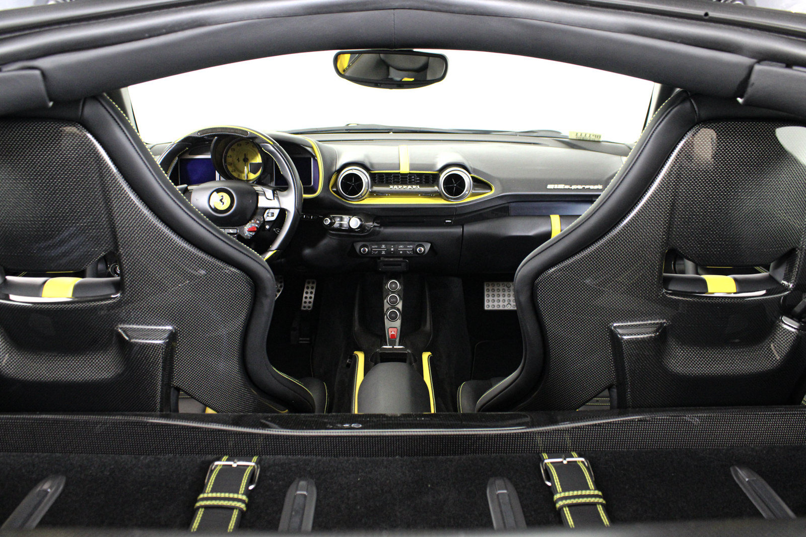 Used 2019 Ferrari 812 Superfast RWD image 50