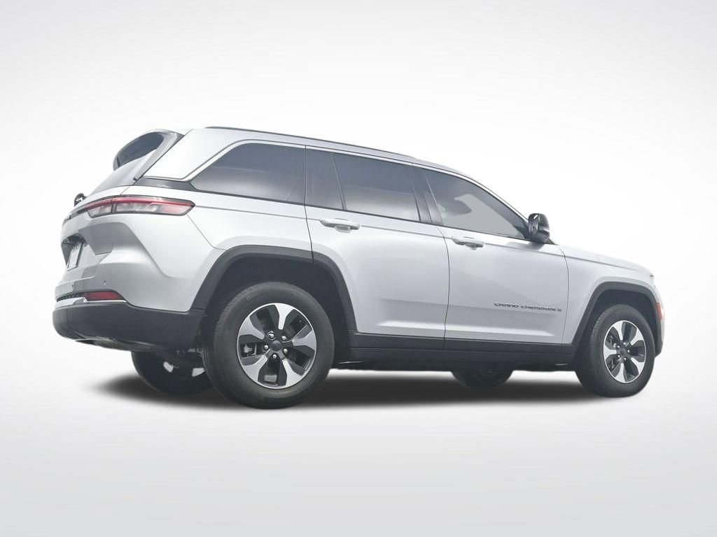 Used 2023 Jeep Grand Cherokee 4WD 4xe image 34