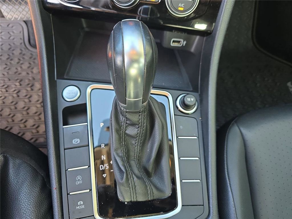 Used 2019 Volkswagen Jetta SEL image 19